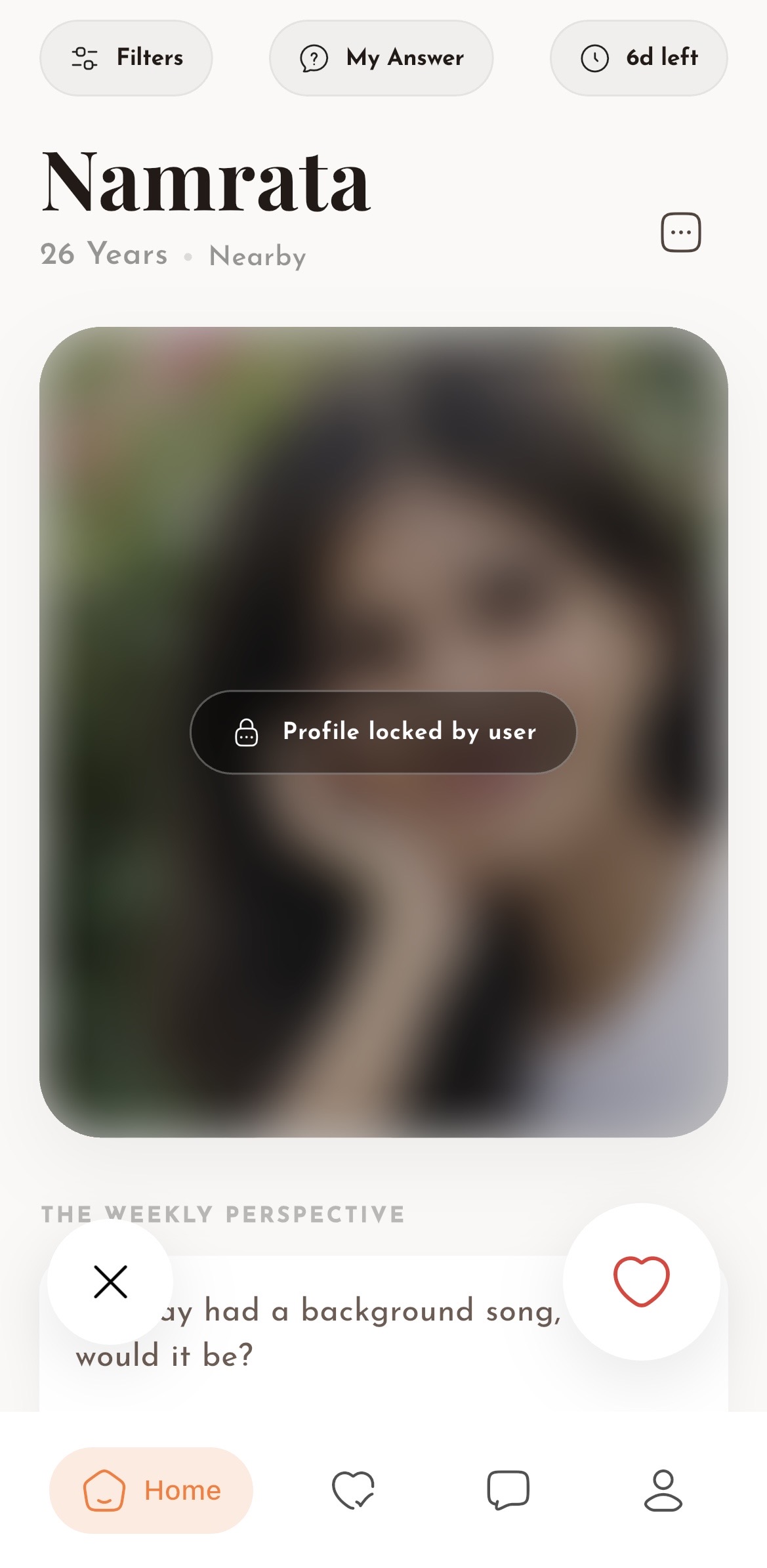 Minimal home feed screen